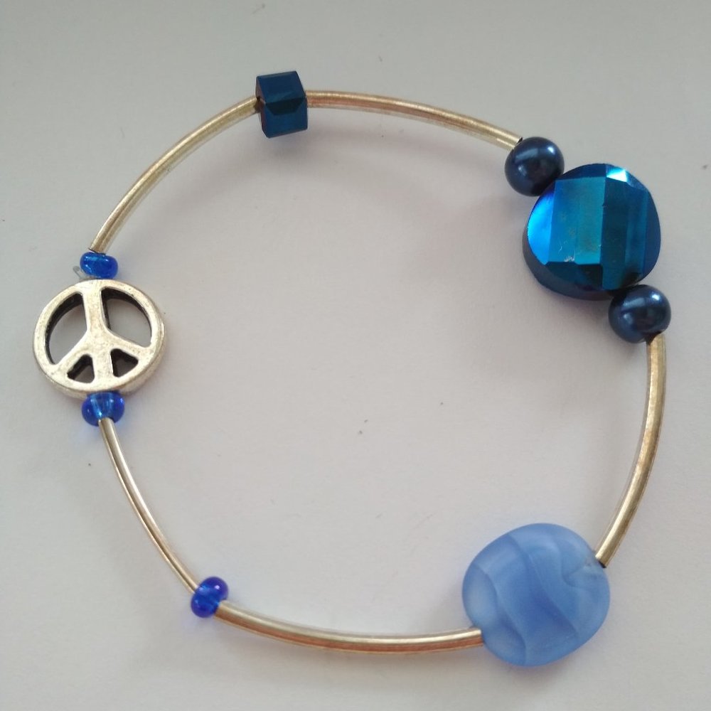 Beaded stretch bracelet